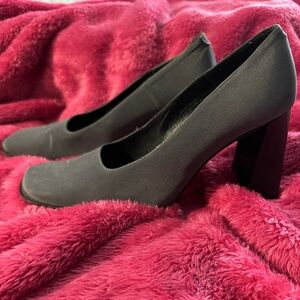 Women’s vintage BeBe 9 1/2 m heels in great shape.
